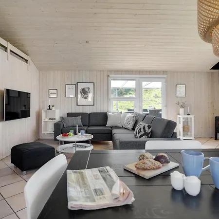 Сasa de vacaciones Preciosa Casa En Blokhus Con Cocina