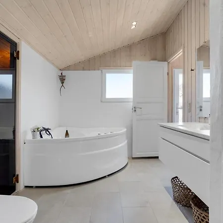 Preciosa Casa En Blokhus Con Cocina Сasa de vacaciones